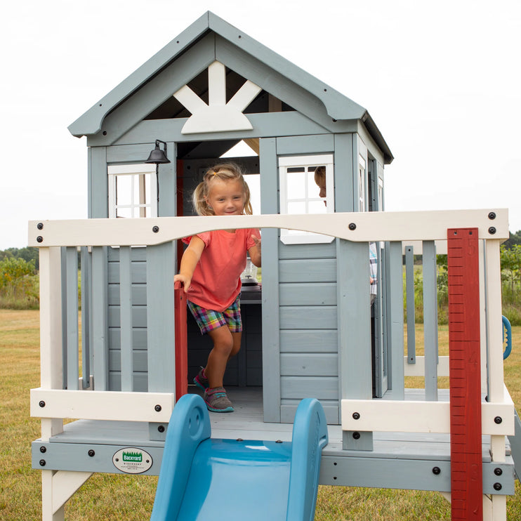 Backyard Discovery | Beacon Heights Playhouse