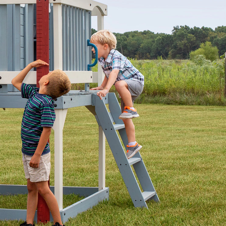 Backyard Discovery | Beacon Heights Playhouse