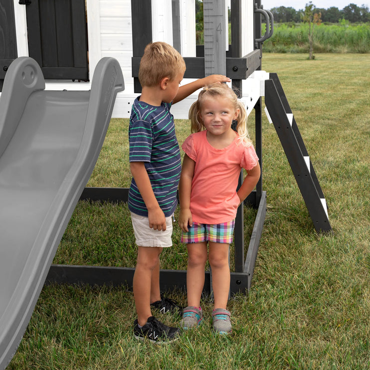 Backyard Discovery | Sweetwater Heights Playhouse
